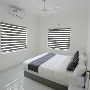 https://yelza-hotel-and-residence.kerala-hotels.net