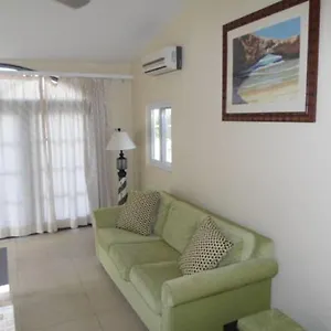 Salina Cerca Apartment Palm Beach